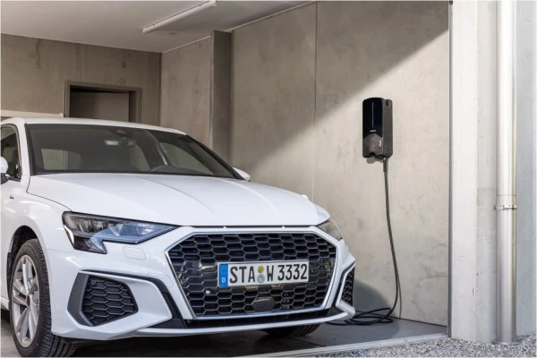 Komfort Webasto Pure 22kW Ladestation/Wallbox Mit Typ-2 Ladekabel 4,5m 5 Komfort Webasto Pure 22kW Ladestation/Wallbox Mit Typ-2 Ladekabel 4,5m – Bild 3